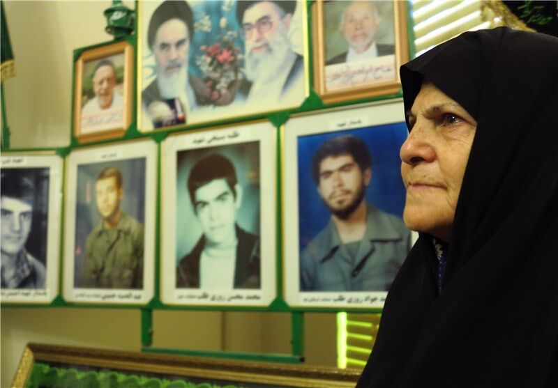 مادر سه شهید شیرازی درگذشت