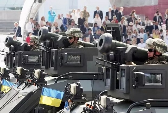 قاتل تانک‌های روسی در اوکراین را بشناسید+تصاویر