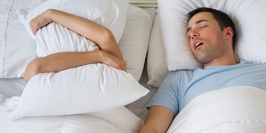 زن و شوهرها بخوانند: با هم خوابیدن یا جدا خوابیدن؟
