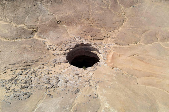 کشف افسانه‌های اسرارآمیز چاه عظیم جهنم در یمن+فیلم و عکس