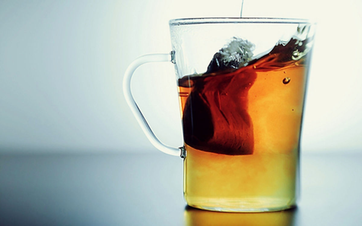 یک دلیل بسیار مهم برای ننوشیدن چای کیسه‌ای