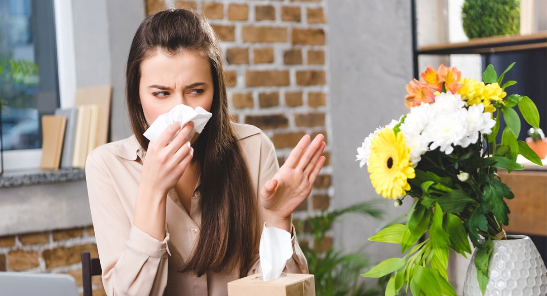 ۱۰ گل و گیاه آپارتمانی که باعث آلرژی و حساسیت می شوند